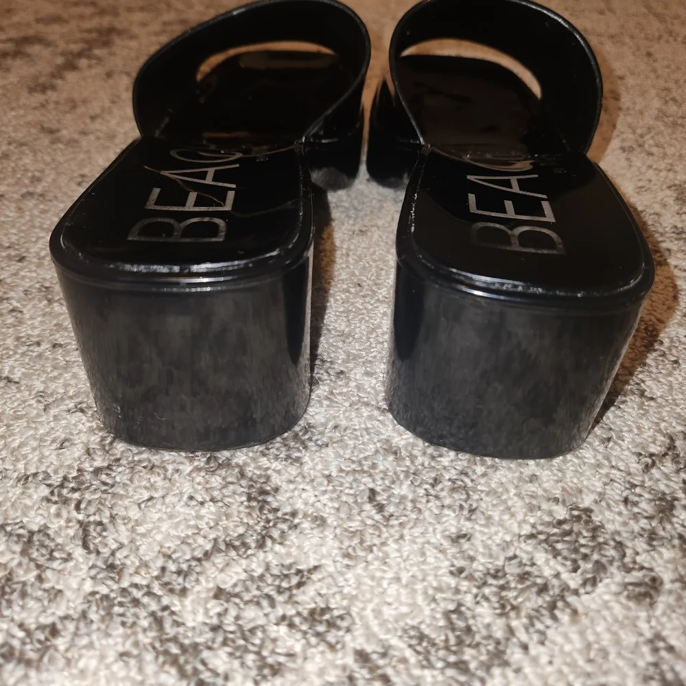 Beach By Matisse Black Jelly Sandals - Picture 3 of 6